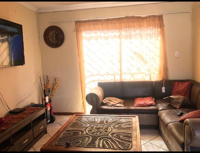 3 BEDROOM HOUSE RENTED IN BIRCH ACRES